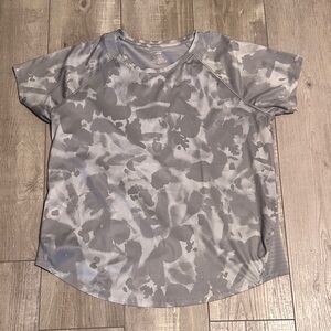 Tek Gear Gray Short Sleeve Tee